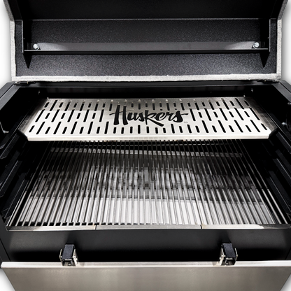 Grid Iron Pellet Grill and Smoker - Blackshirts Edition - M Grills