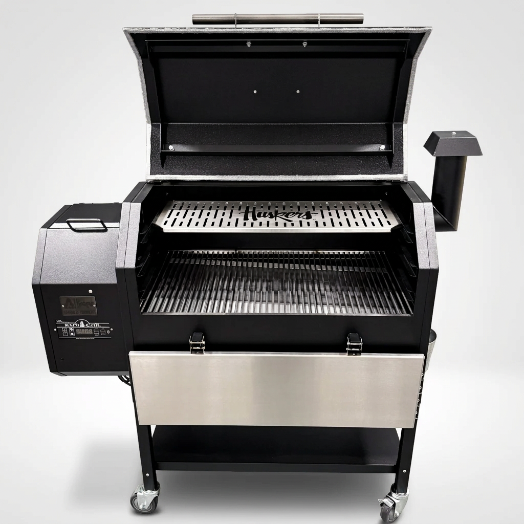 Grid Iron Pellet Grill and Smoker - Blackshirts Edition
