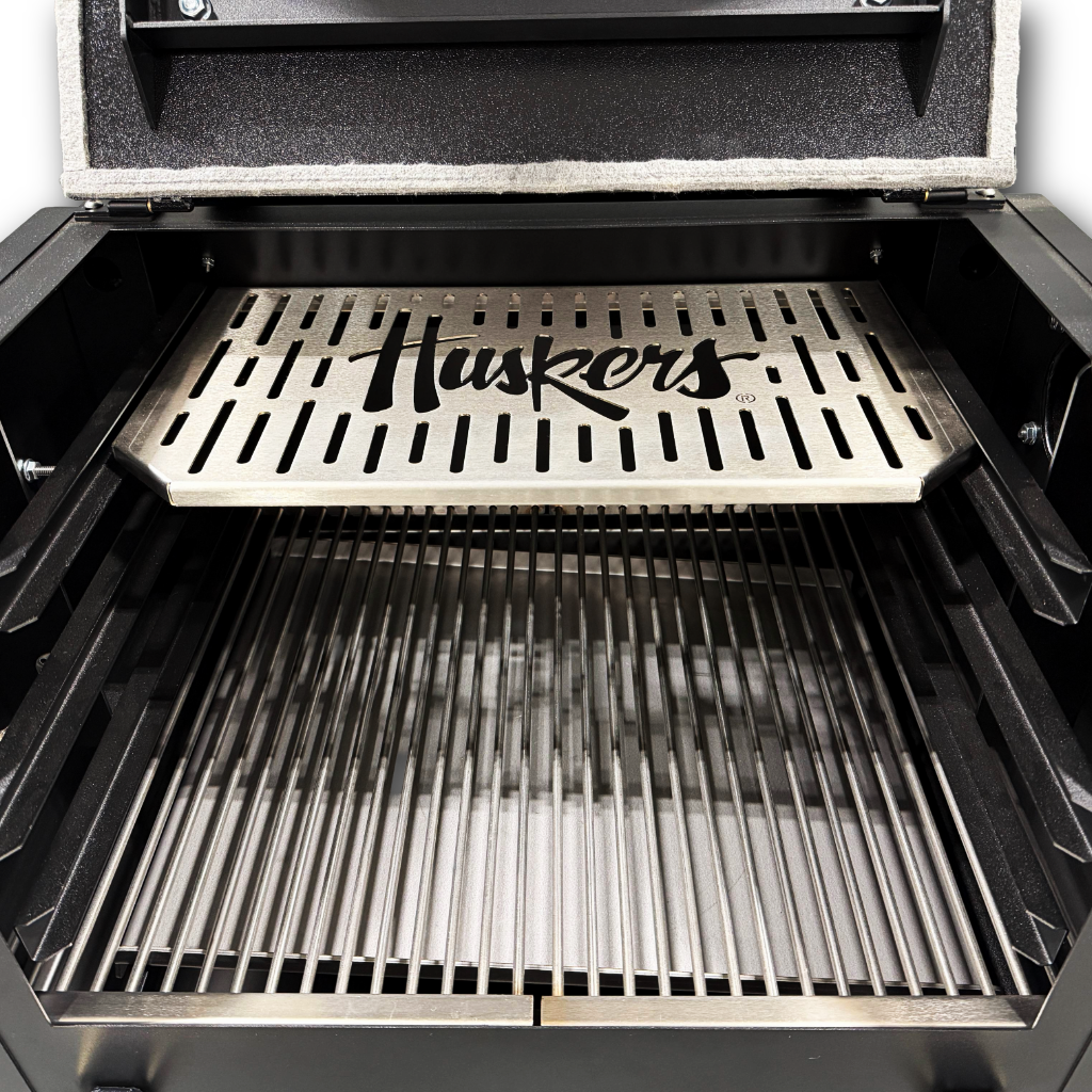 Grand Slam Grill and Smoker - Blackshirts Edition - M Grills
