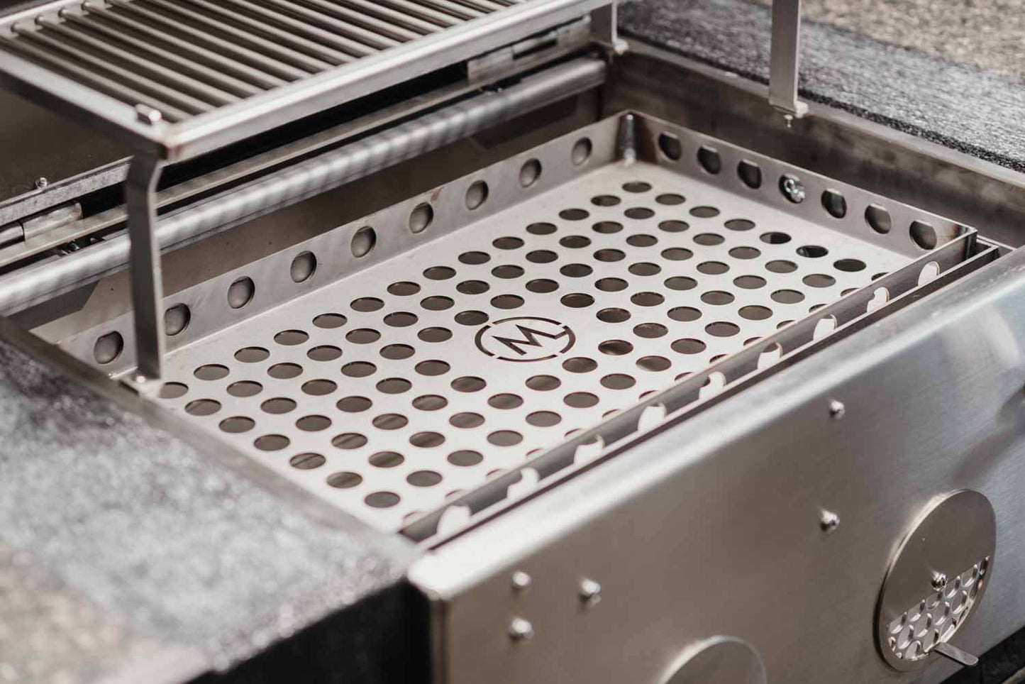 B24 Stainless Steel Built In Charcoal Grill