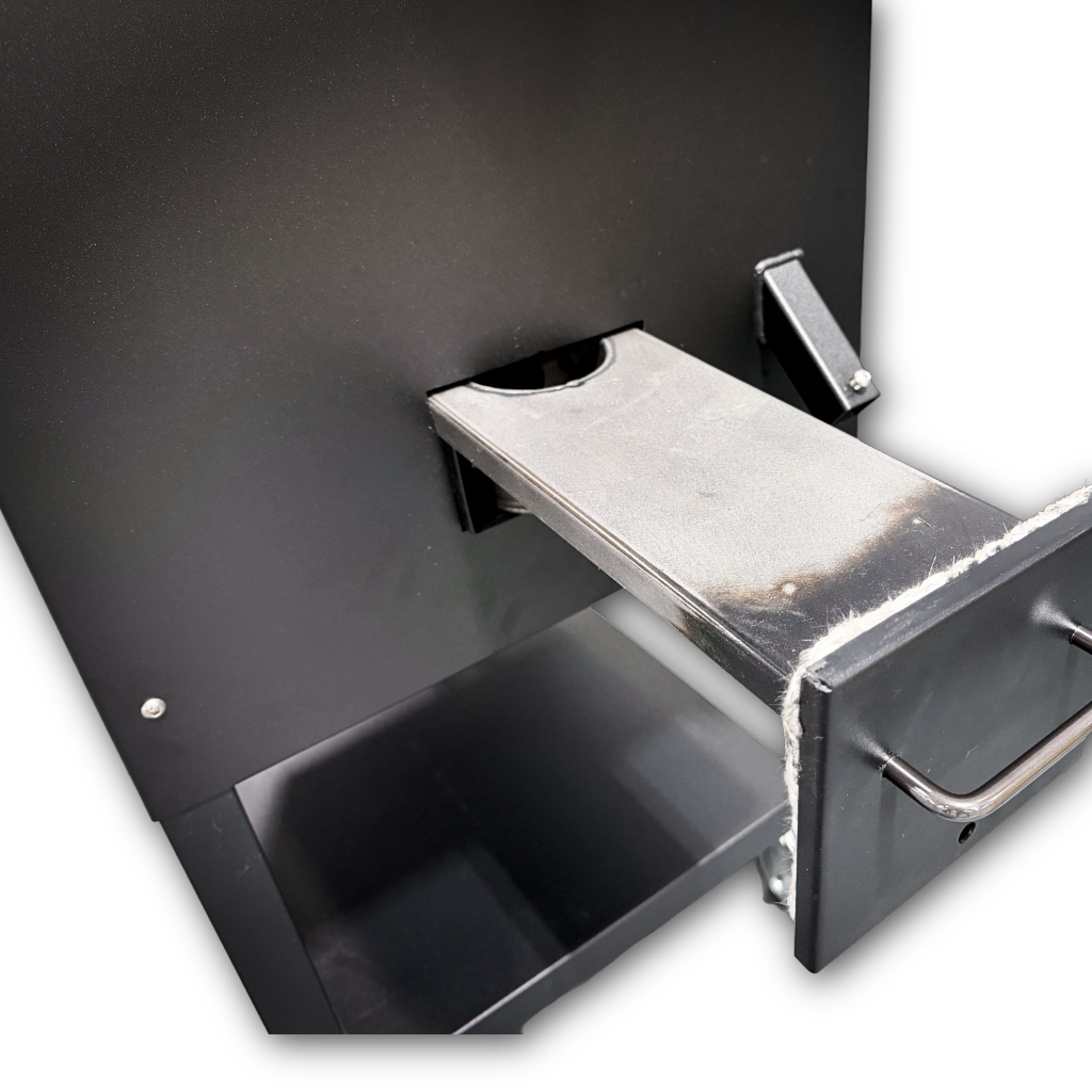 Grid Iron Pellet Grill and Smoker - Blackshirts Edition - M Grills